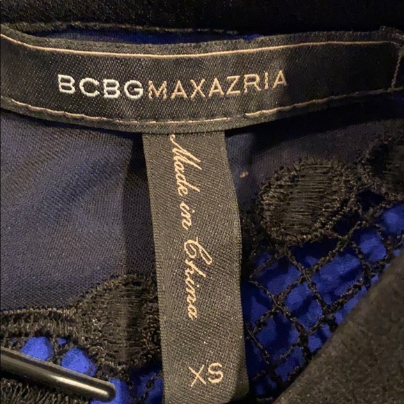 BCBG MAX AZRIA BLOUSE - Picture 3 of 3